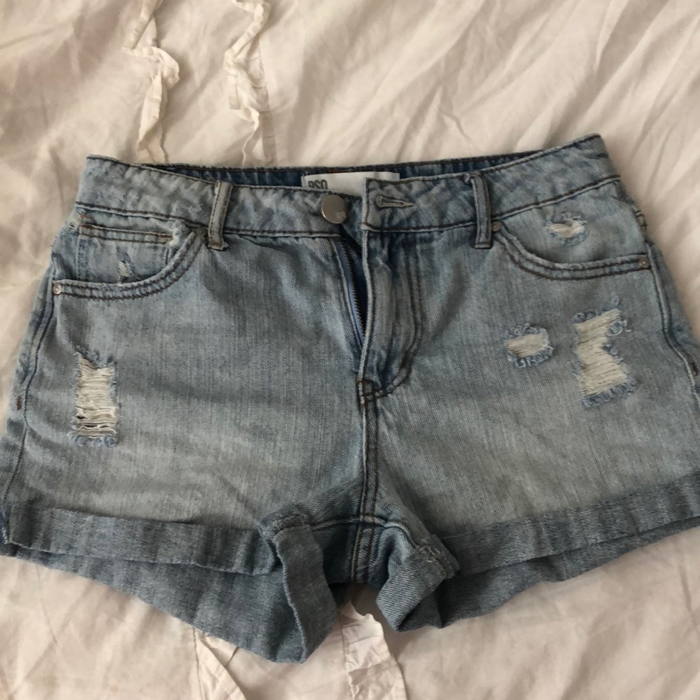 Mom shorts size 3 light denim